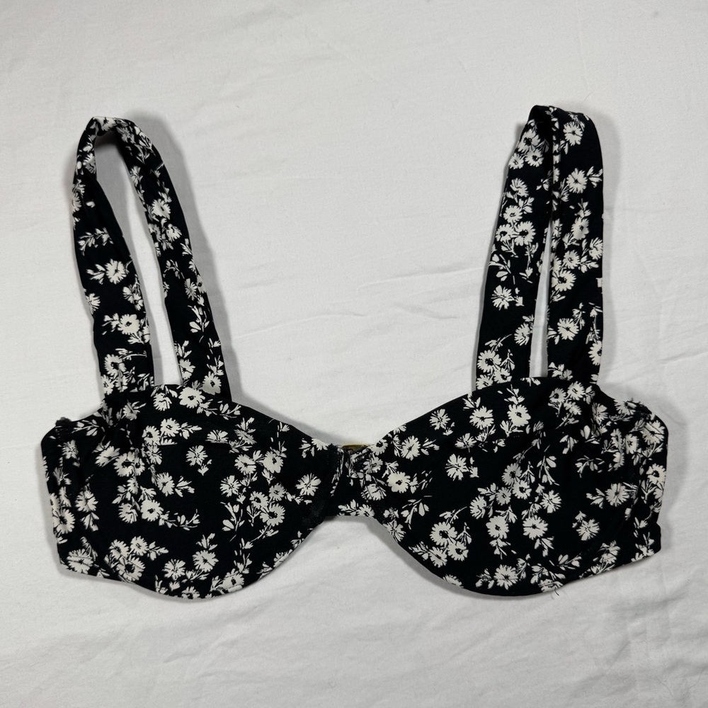 Womens Black White Daisy Floral Underwire Bikini Top Freshwater Size Small